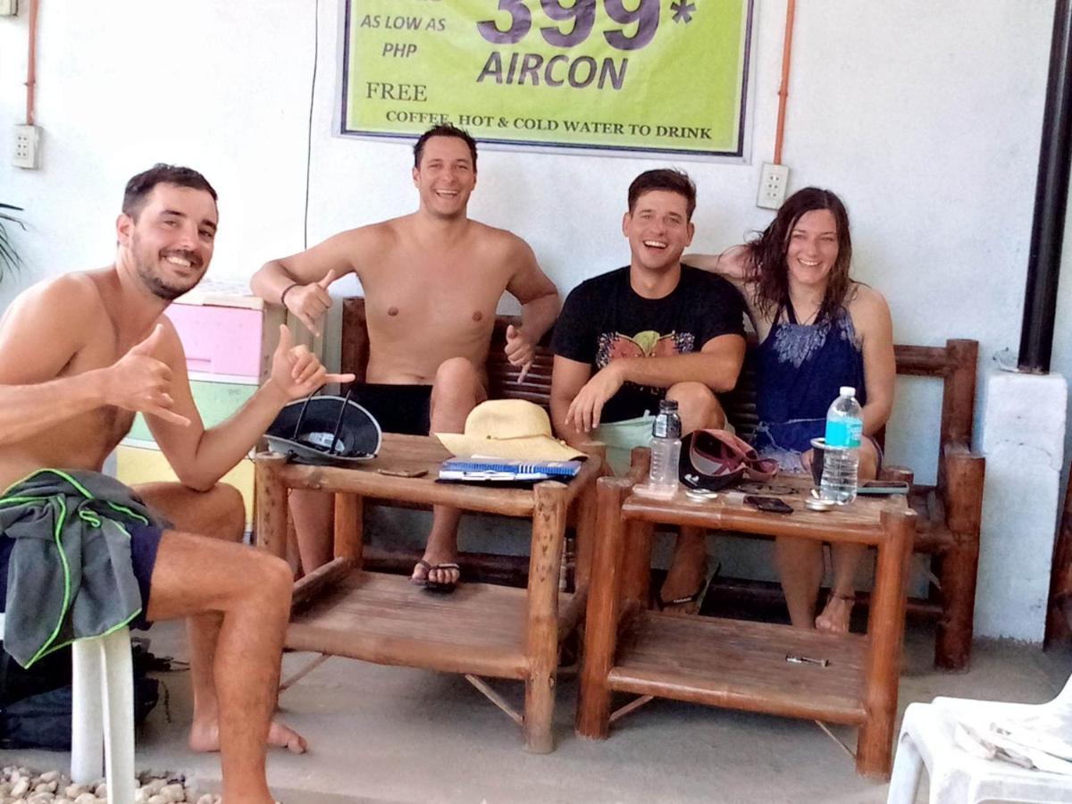 Cheri Backpackers Hostel Moalboal Exterior photo