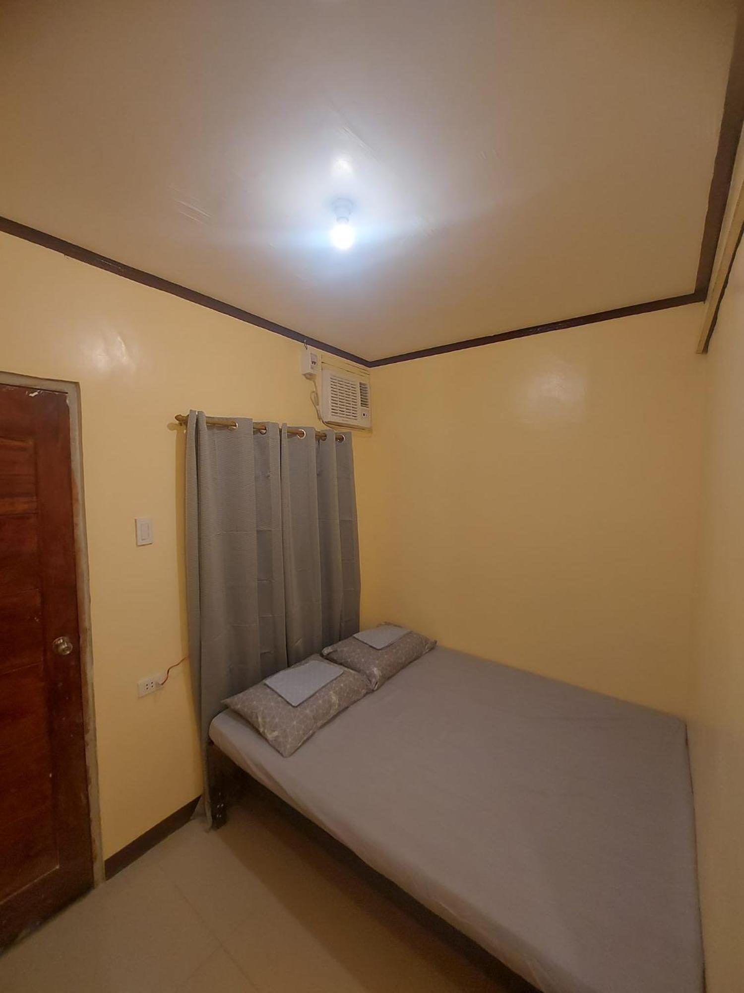 Cheri Backpackers Hostel Moalboal Exterior photo