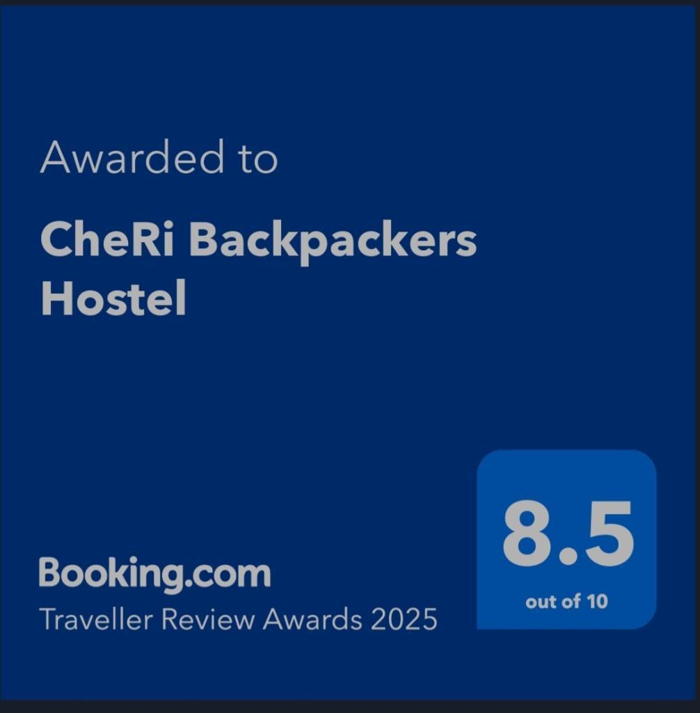 Cheri Backpackers Hostel Moalboal Exterior photo